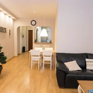https://confort-y-bienestar-centro-malaga.1costadelsol.com